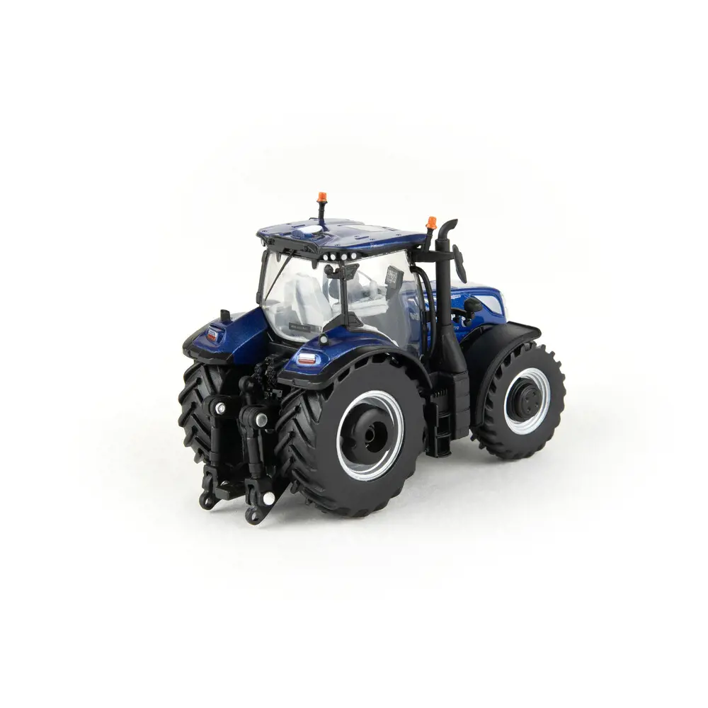 Image 2 for #ERT61016 1:64 New Holland T7.270 Blue Power - Prestige Series