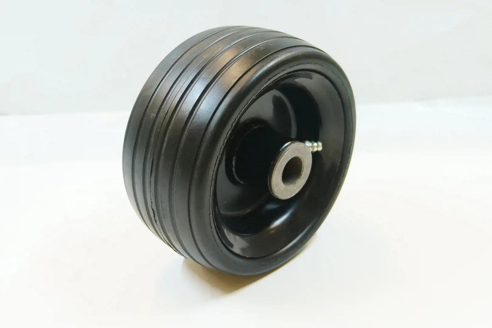 Image 1 for #77700-07188 WHEEL,6 1/4"OD X