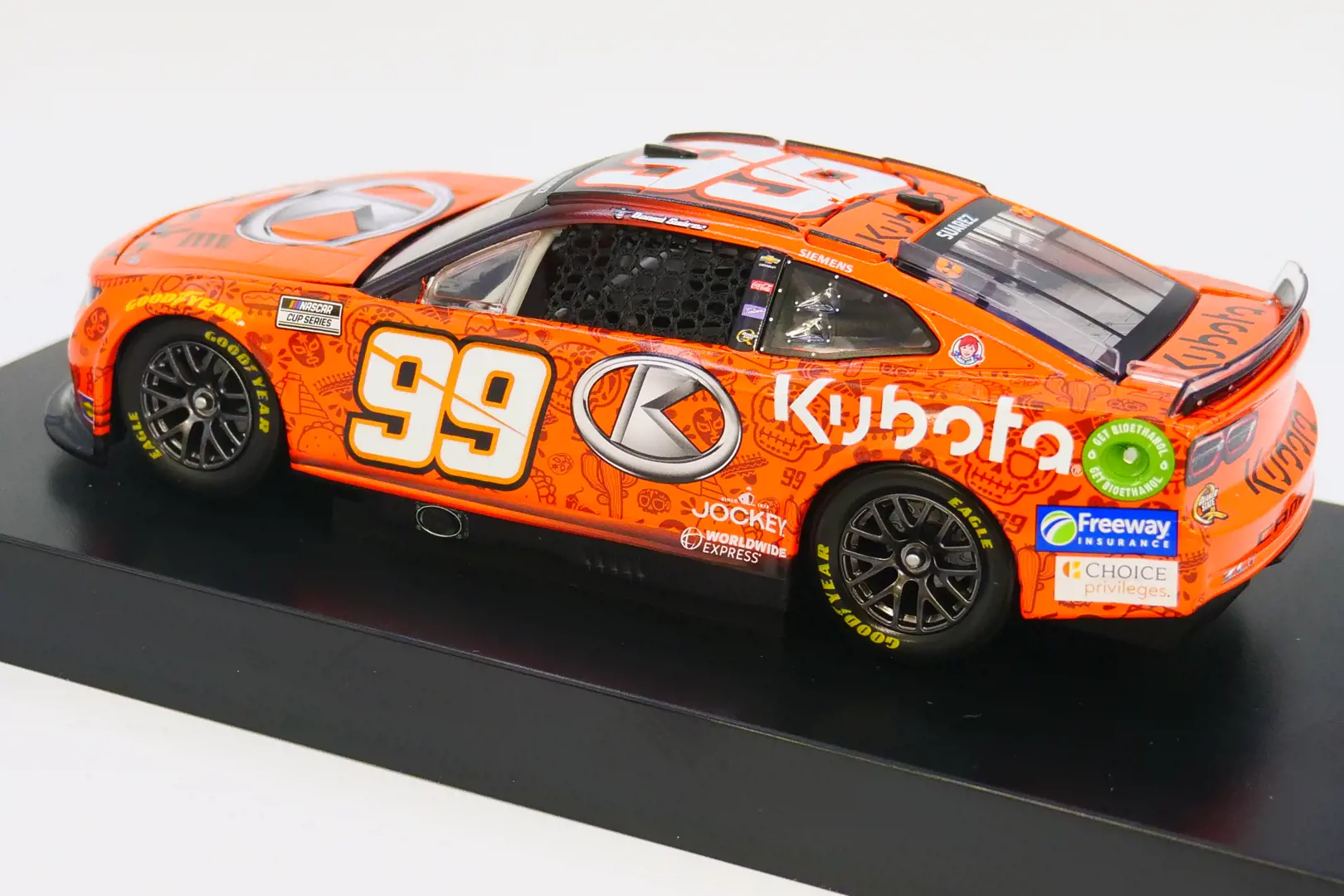 Image 3 for #C992423KUBDZ 1:24 Daniel Suarez 2024 Kubota ARC Diecast