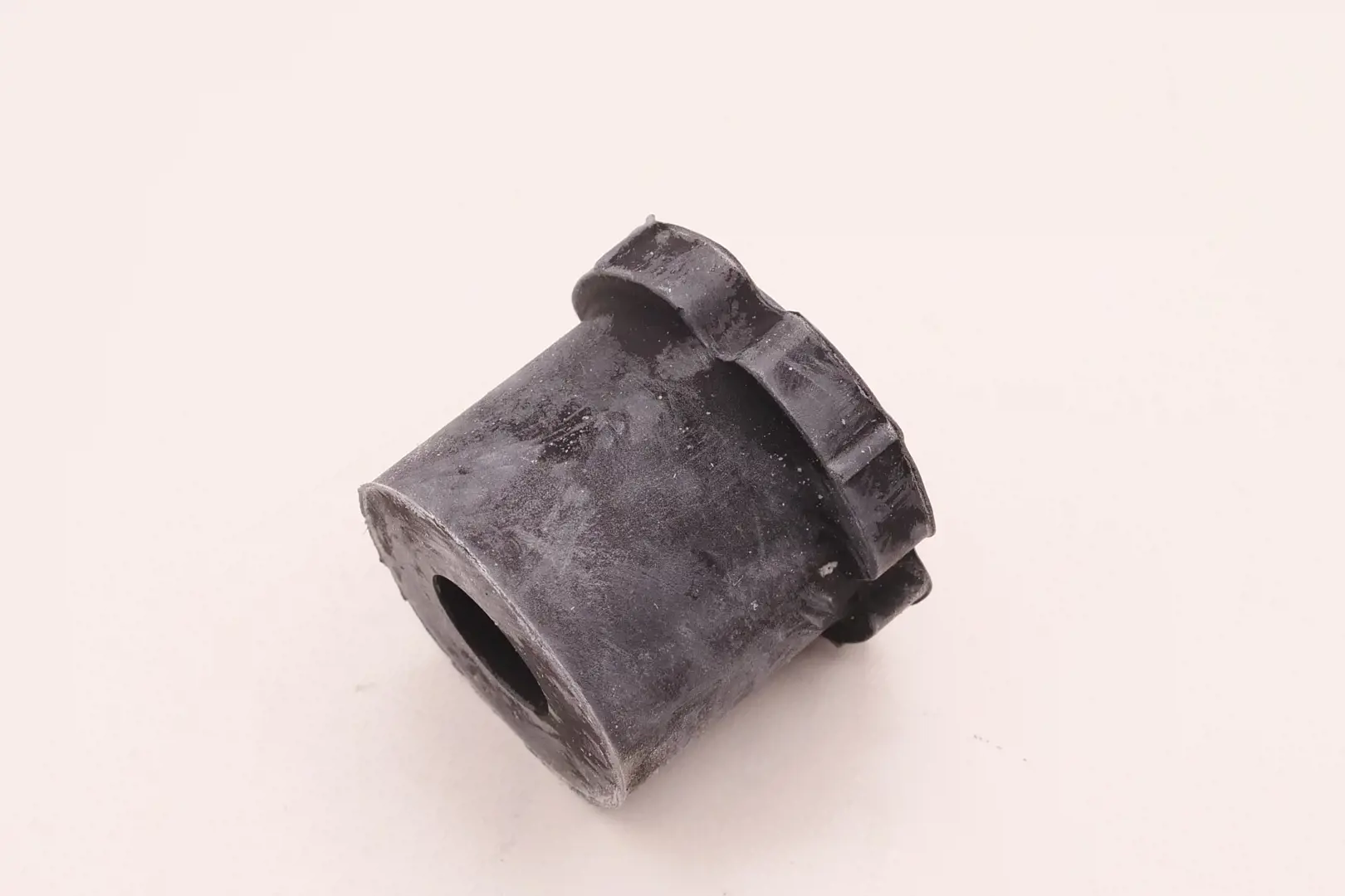 Image 1 for #K7611-17462 BUSHING, RUBBER