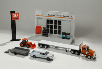 Kubota #77700-05493 11 Piece Kubota Tractor Dealership Play Set