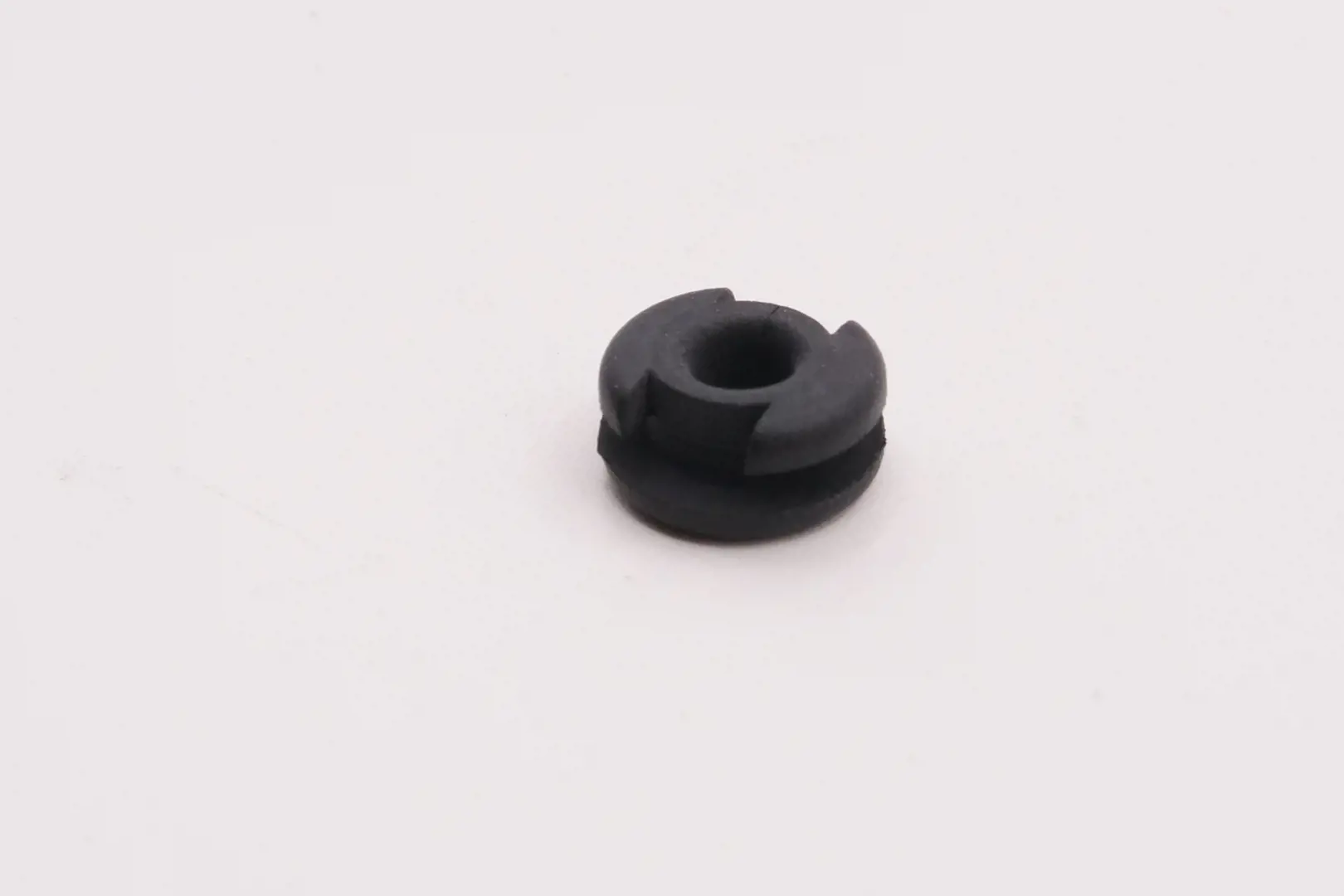 Image 1 for #3F260-54580 GROMMET