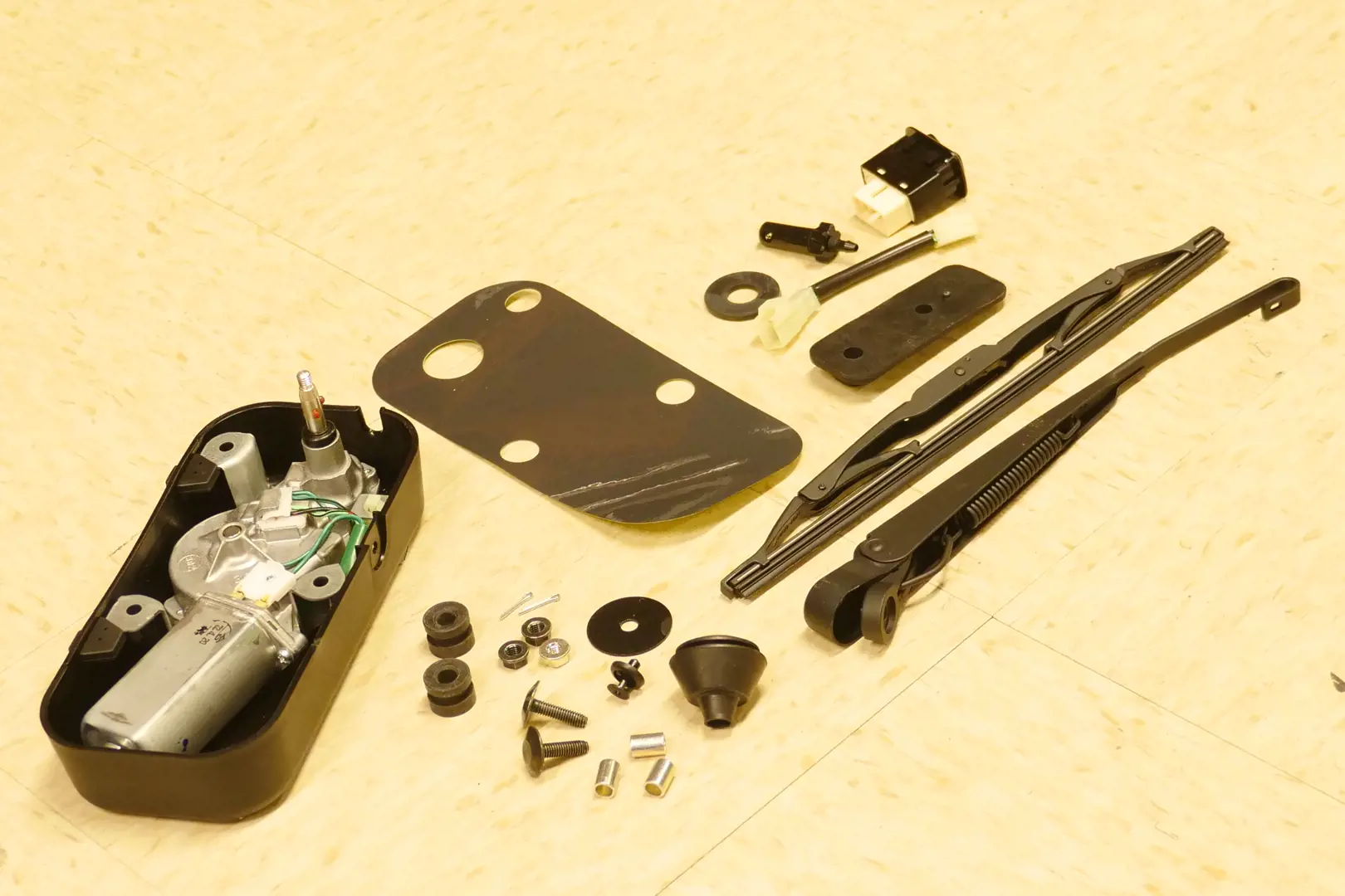 Image 1 for #M6944 REAR WIPER KIT FOR M4N & M5N