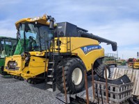 Used New Holland CR8080